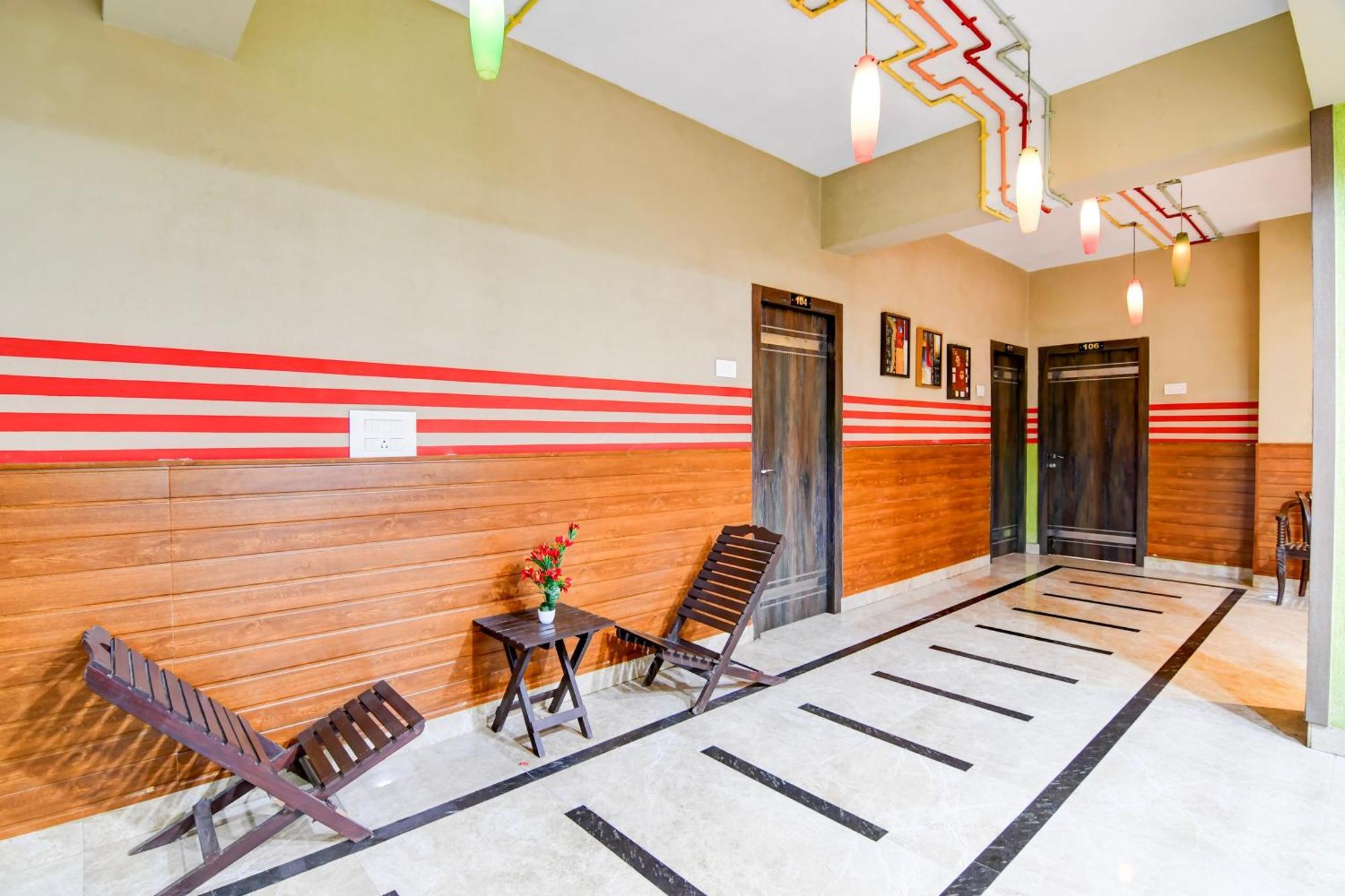 Отель Super Collection O Behala Bhasa Экстерьер фото